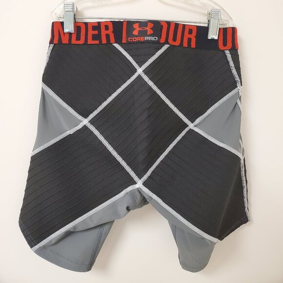 Under Armour Compression Shorts 9" Core Short Pro Graphite Black Red - Picture 2 of 7